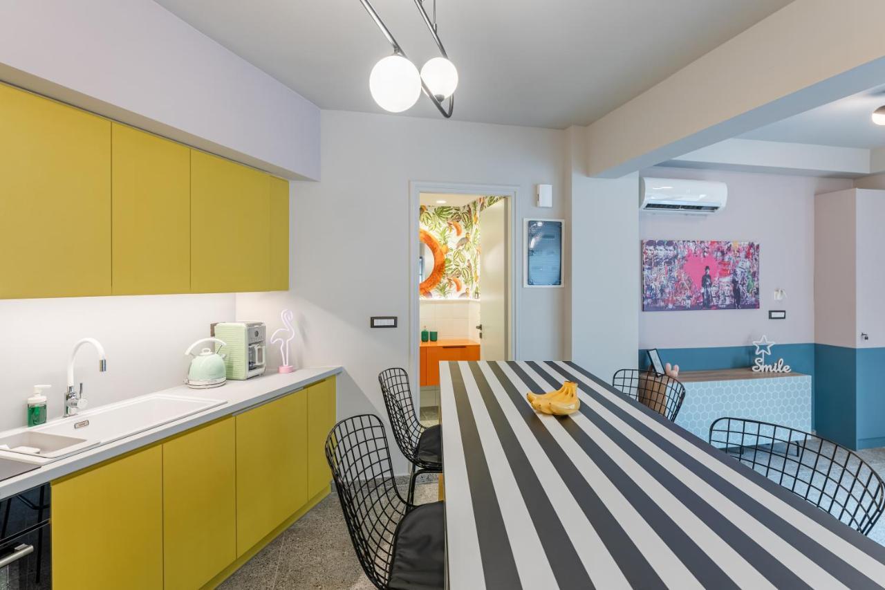 Pop Art Homm In Groovy Koukaki Apartamento Atenas Exterior foto